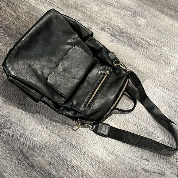 Fashion backpack in black and gold - NEW - Picture 13 of 13